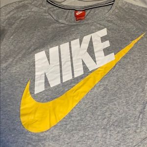 Nike tee